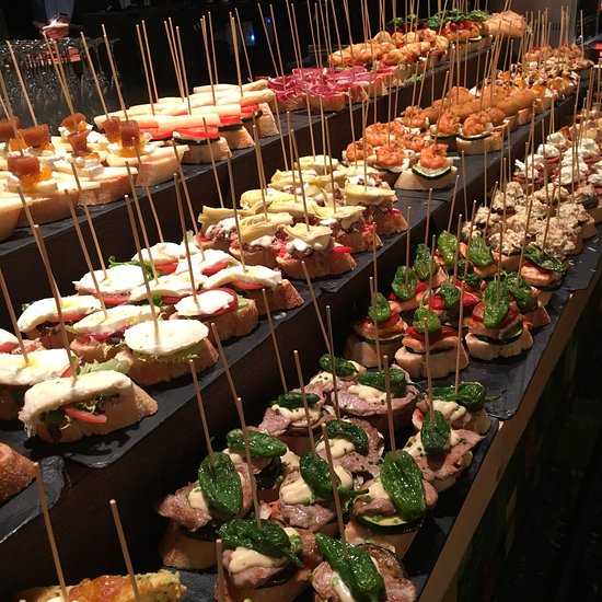 Non-vegetarian tapas tower at Indian Mehek